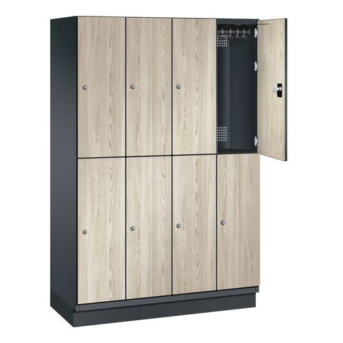 Lockerkast Cambio S6000 op sokkel deur HPL decor - CP